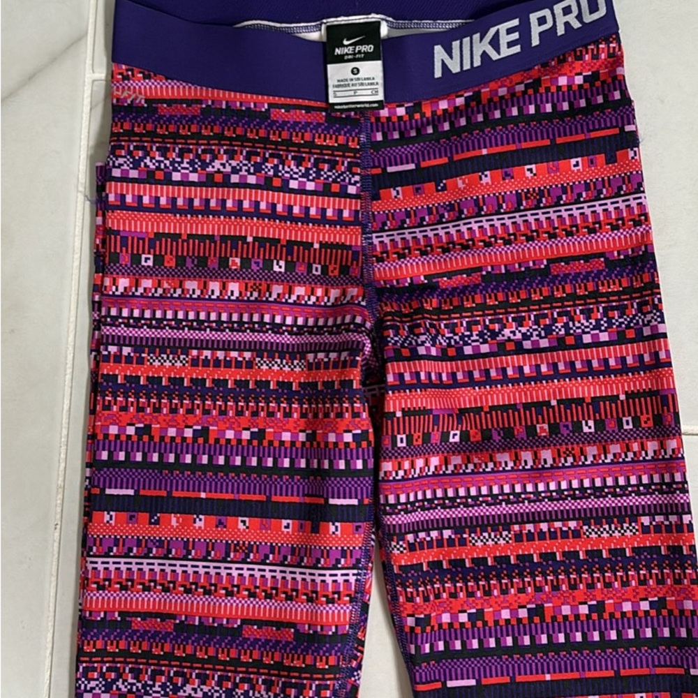 Nike Pro Dri-FIT Purple Leggings size small